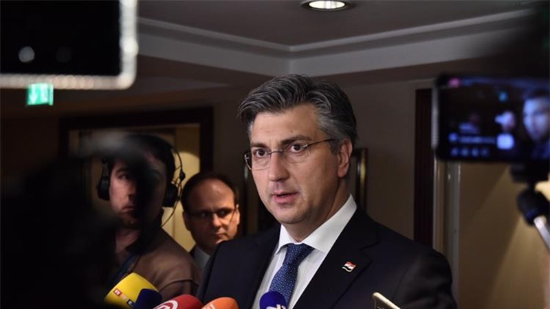 Premijer razriješio Kujundžića: Vlada ima puno zadaća, resor zdravstva zahtijeva potpuni fokus ministra 